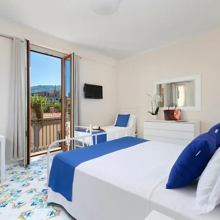 Daire Casa Sorrento, Immerso Nel A Pochi Passi Dal Centro