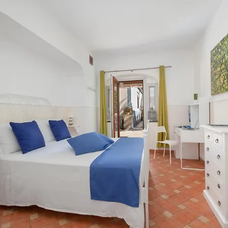 Appartamento Casa Sorrento, Immerso Nel A Pochi Passi Dal Centro *