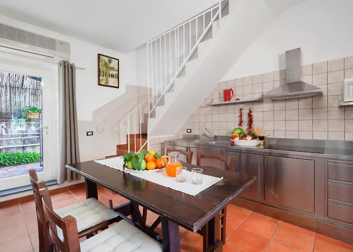 Casa Sorrento, Immerso Nel A Pochi Passi Dal Centro * سورينتو