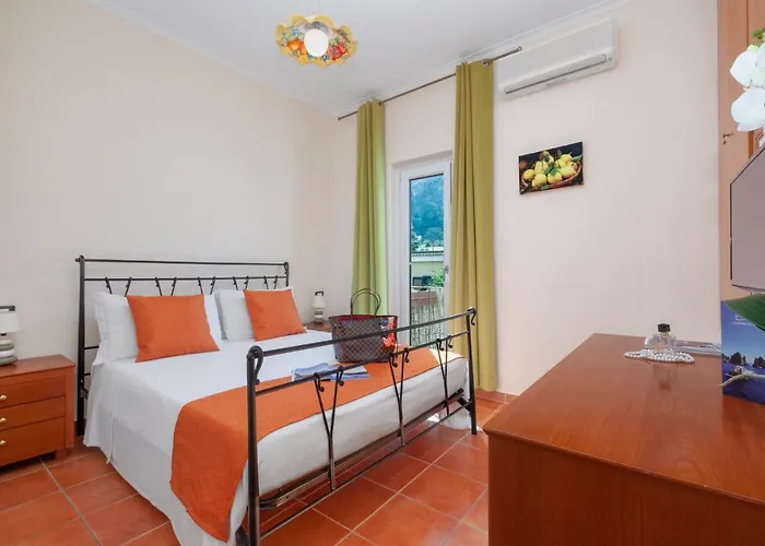 Casa Sorrento, Immerso Nel A Pochi Passi Dal Centro * Península Sorrentina